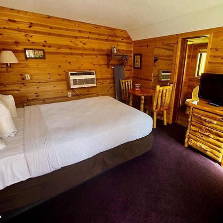 Cabins Of Mackinac & Lodge Mackinaw City Bagian luar foto