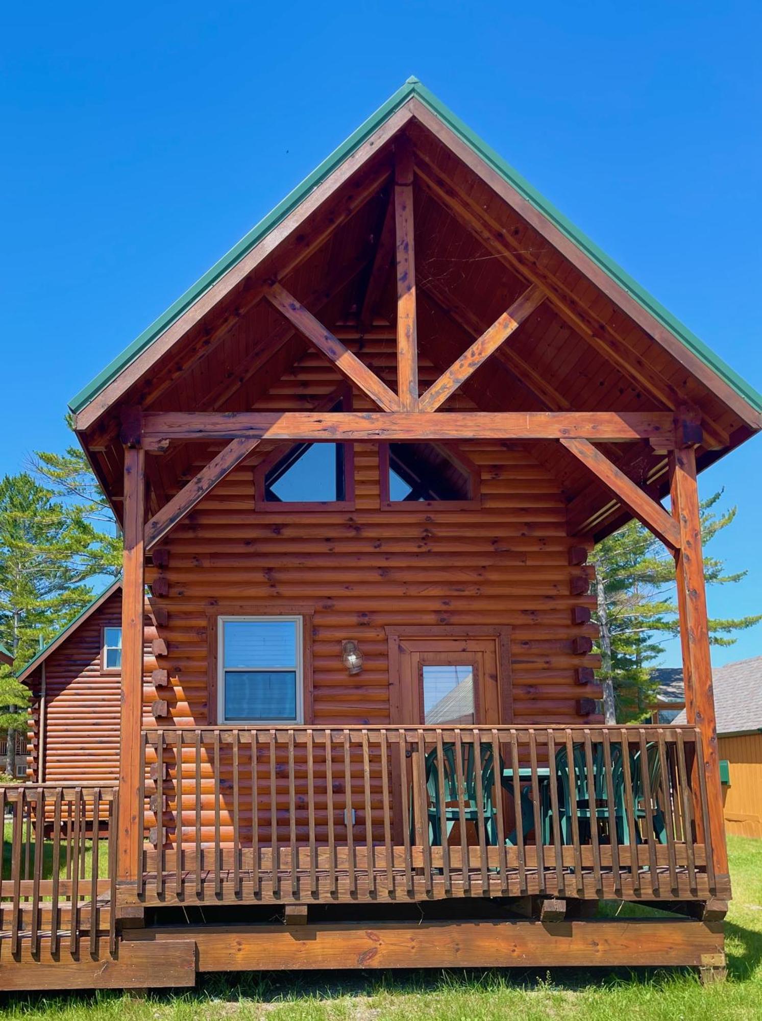 Cabins Of Mackinac & Lodge Mackinaw City Bagian luar foto