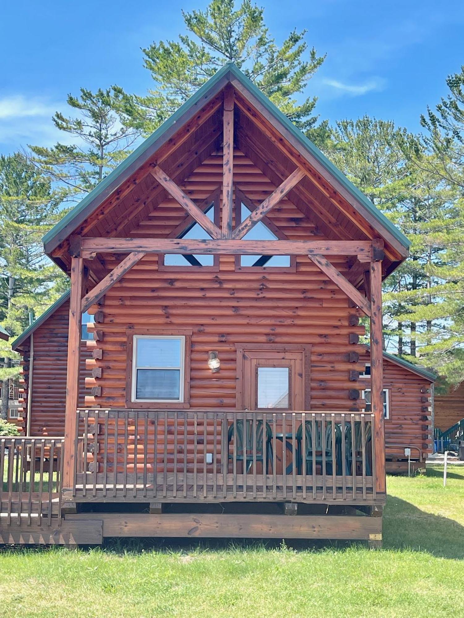 Cabins Of Mackinac & Lodge Mackinaw City Bagian luar foto