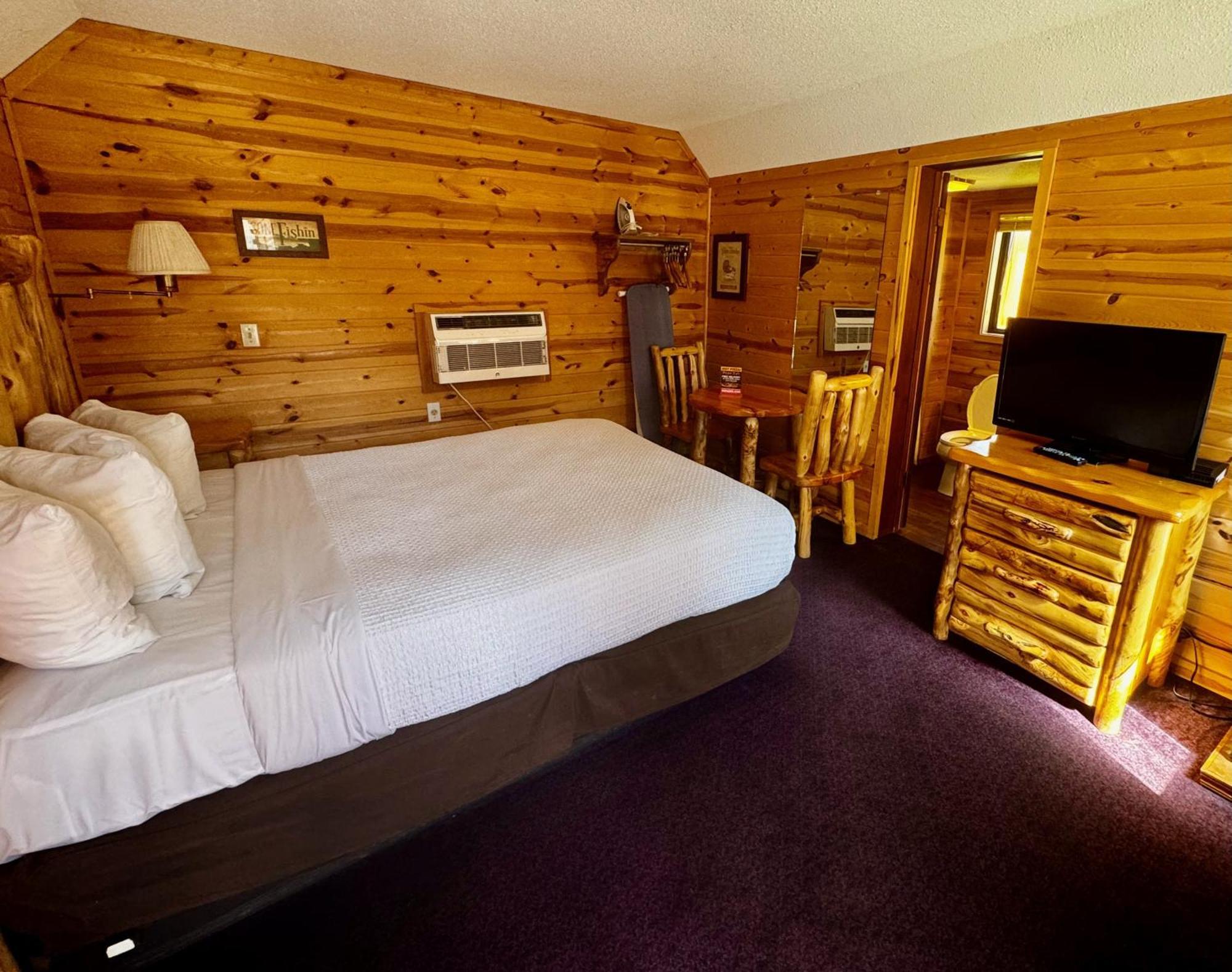 Cabins Of Mackinac & Lodge Mackinaw City Bagian luar foto