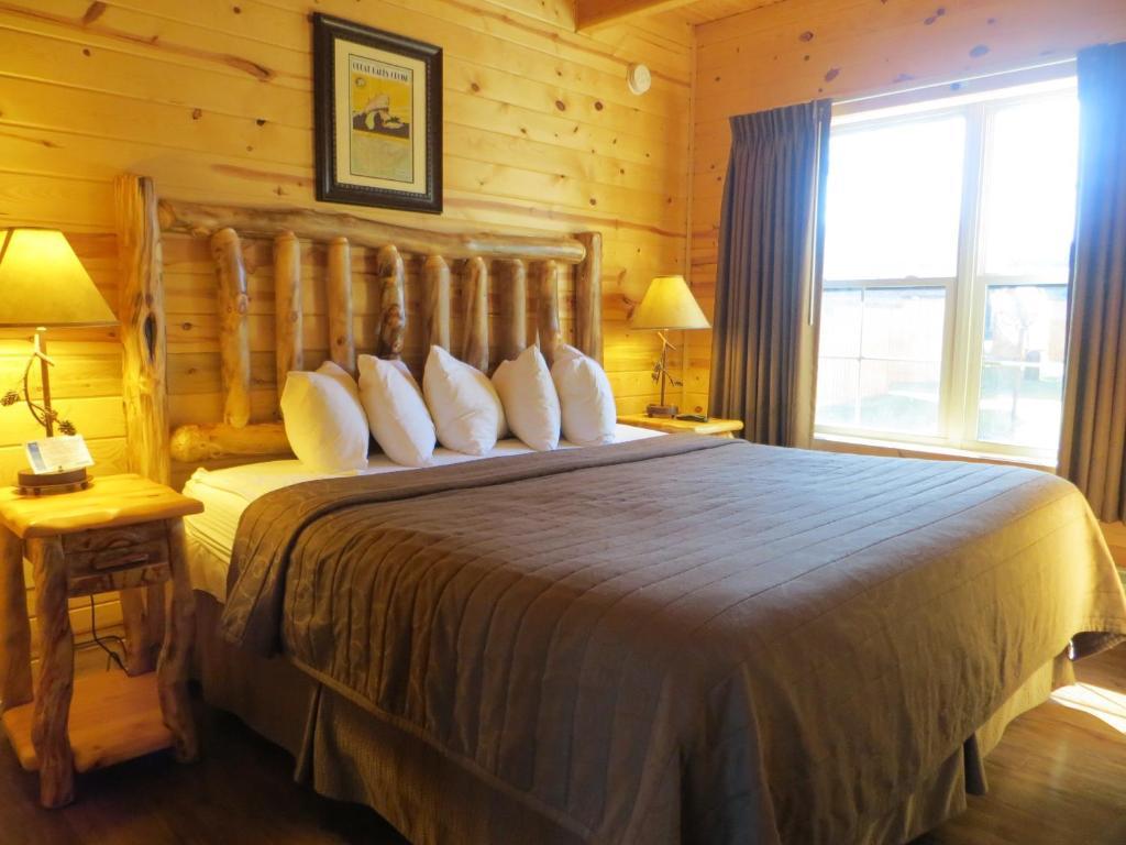 Cabins Of Mackinac & Lodge Mackinaw City Ruang foto